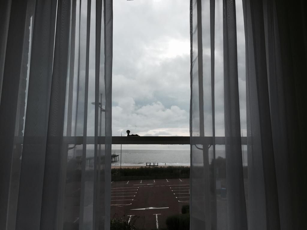 The Clyffe Hotel Lowestoft Room photo